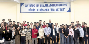 AI-cho-nha-may-san-xuat