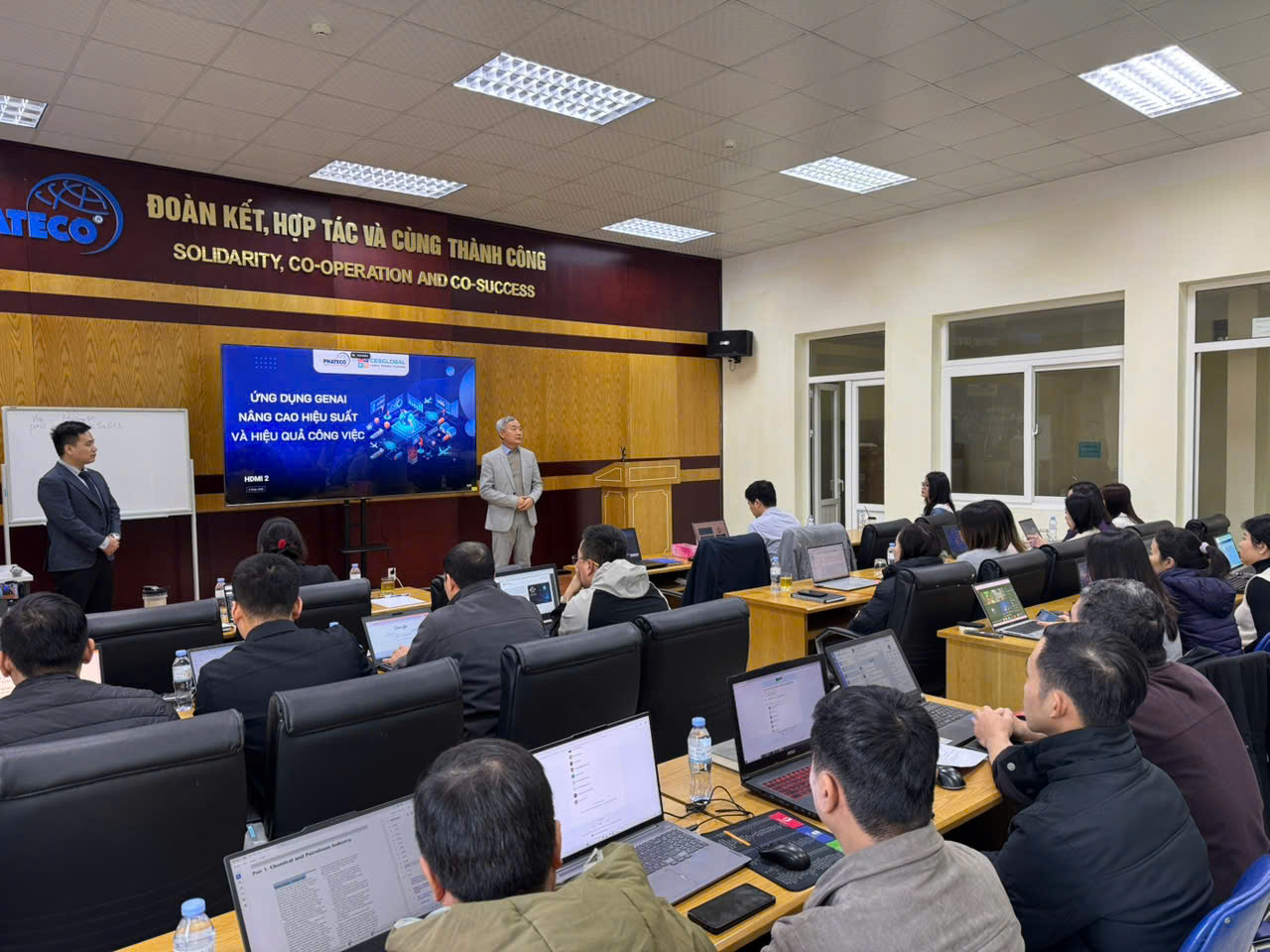 xay-dung-nang-luc-AI